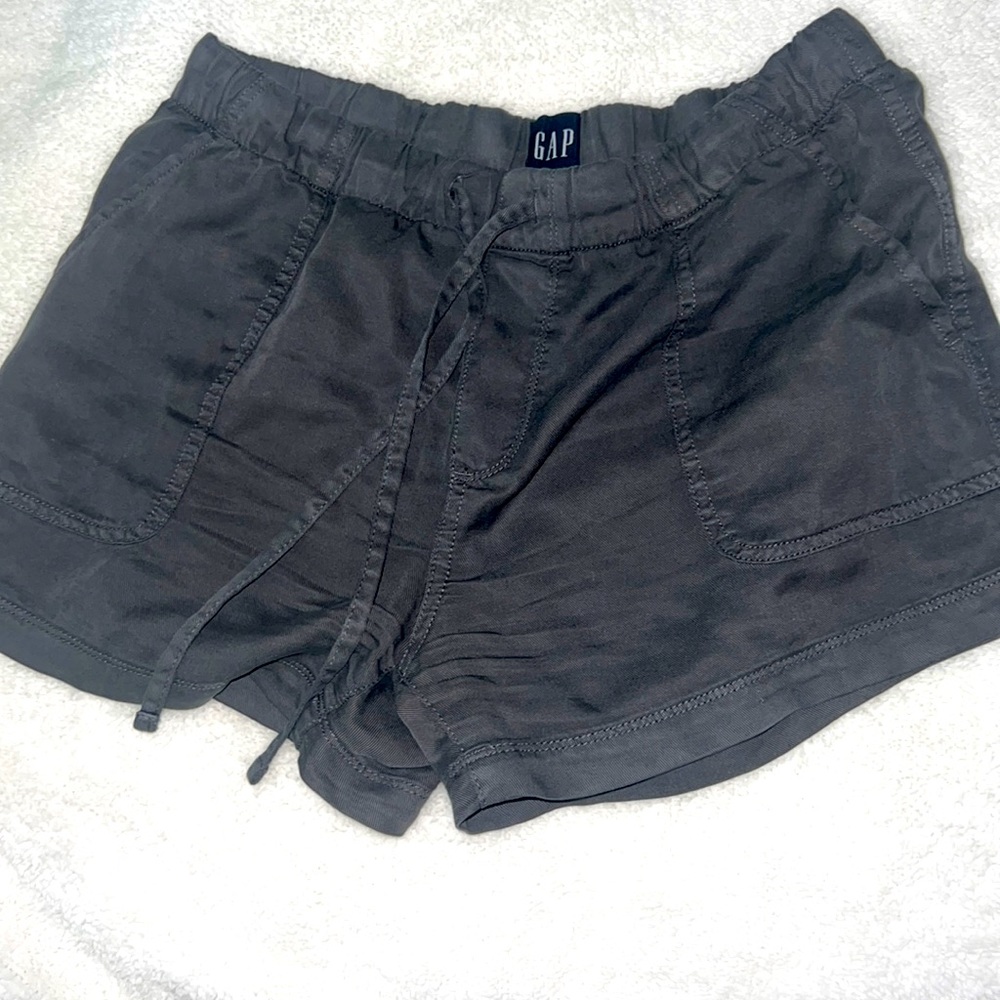 GAP Tencel Shorts